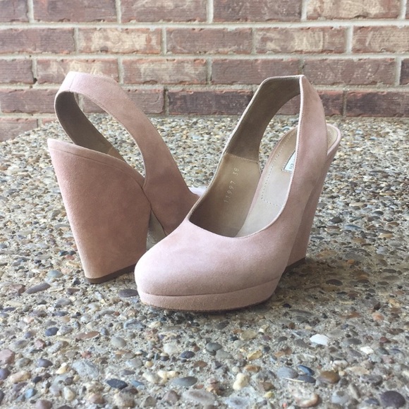 Dries Van Noten Shoes - 🍃 Dries Van Noten Semi Wedge